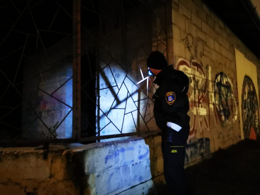 Streetworking z osobami bezomnymi — materiał Fundacji Zielona Przystań